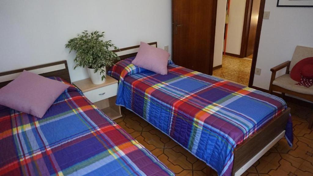 Soraya Apartments Lignano Sabbiadoro Esterno foto